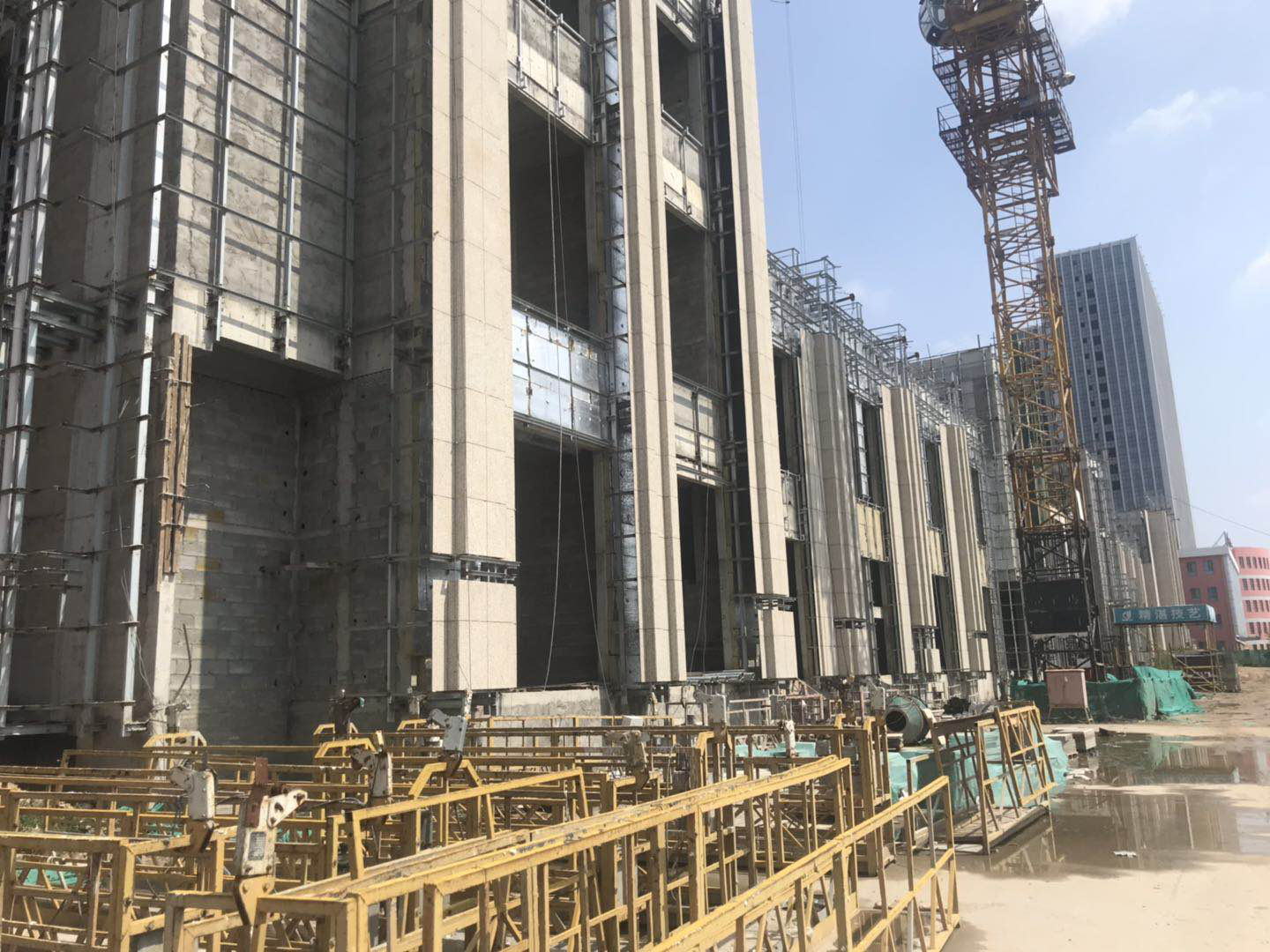 内蒙古锡林郭勒盟锡锡林浩特市苏尼特右旗富华裕名苑小区23号楼4单元102房产