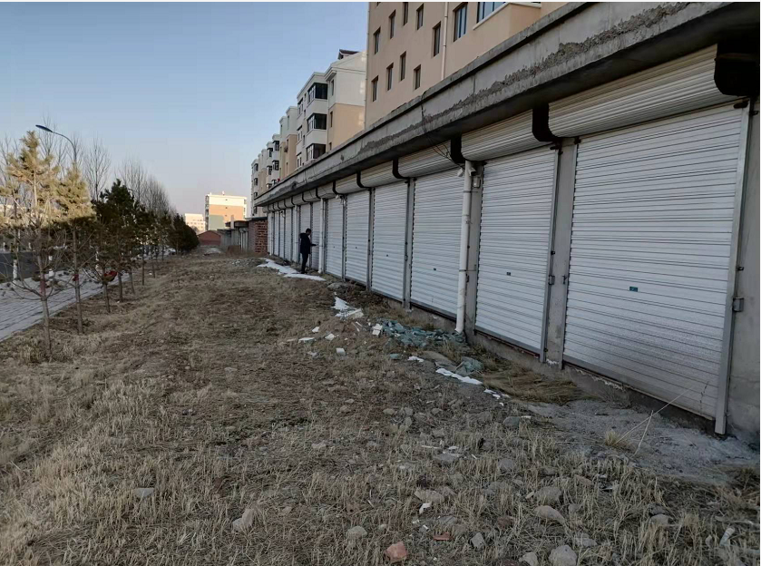 内蒙古自治区乌兰察布市察右中旗科镇金熙嘉园2号楼门脸房由西往东数18号房产