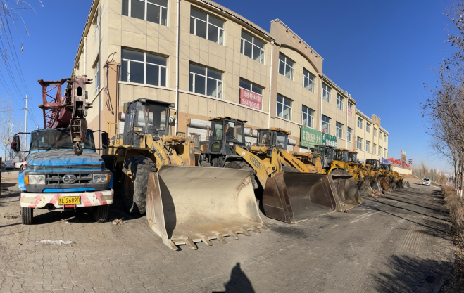 内蒙古自治区巴彦淖尔市乌拉特中旗海流图镇苗圃街坊房产