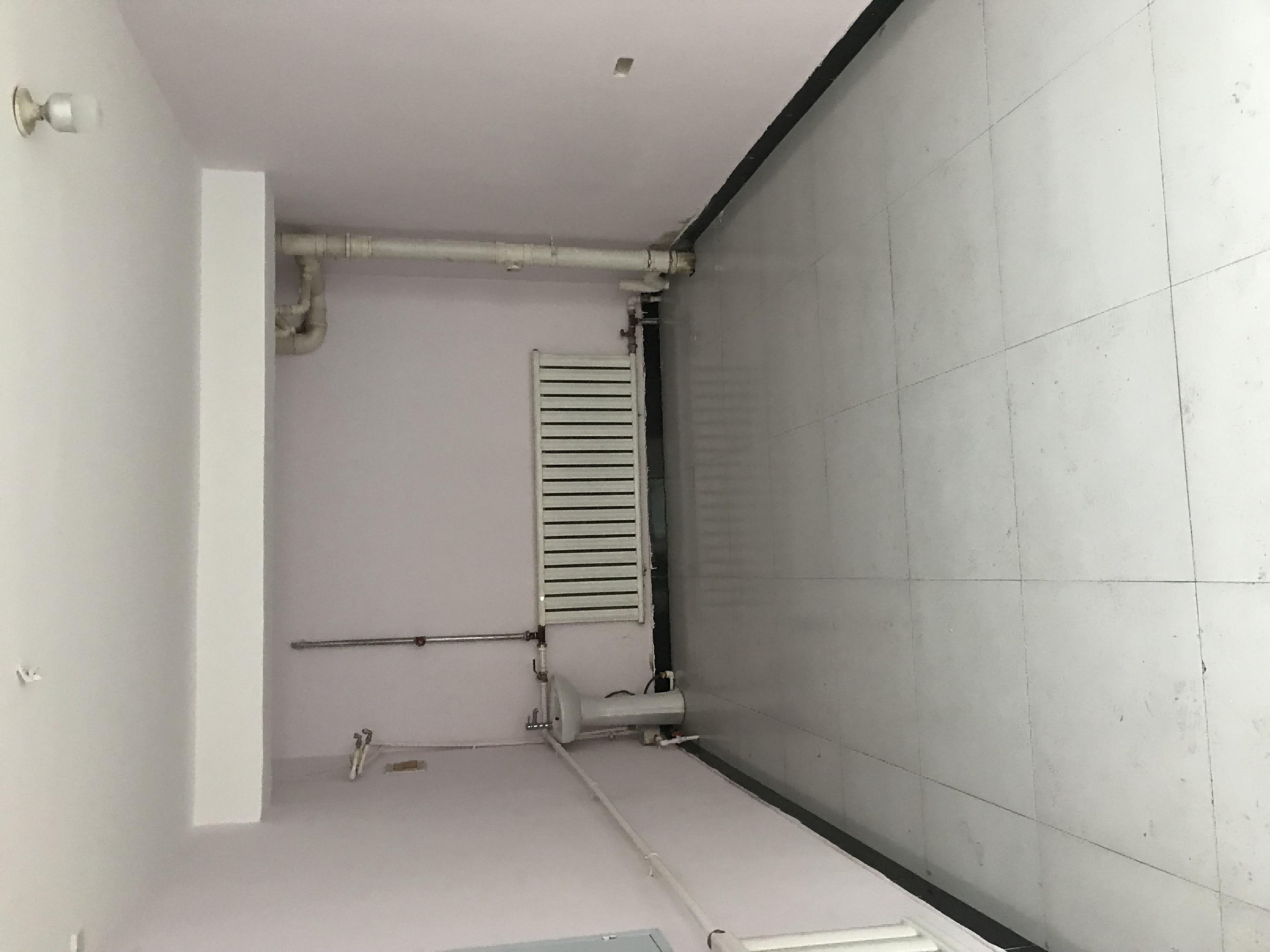 内蒙古呼伦贝尔市海拉尔区健康办东大街天润蓝翔3号楼28车库房产