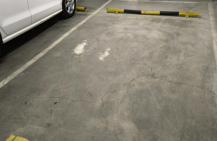 明都和景负二层车位，车位号分别为：B292.B293.B294.B295.B296.B297.B298.B299.B318.B319.B320.B324.B347.B348.B350，共计15个车位房产