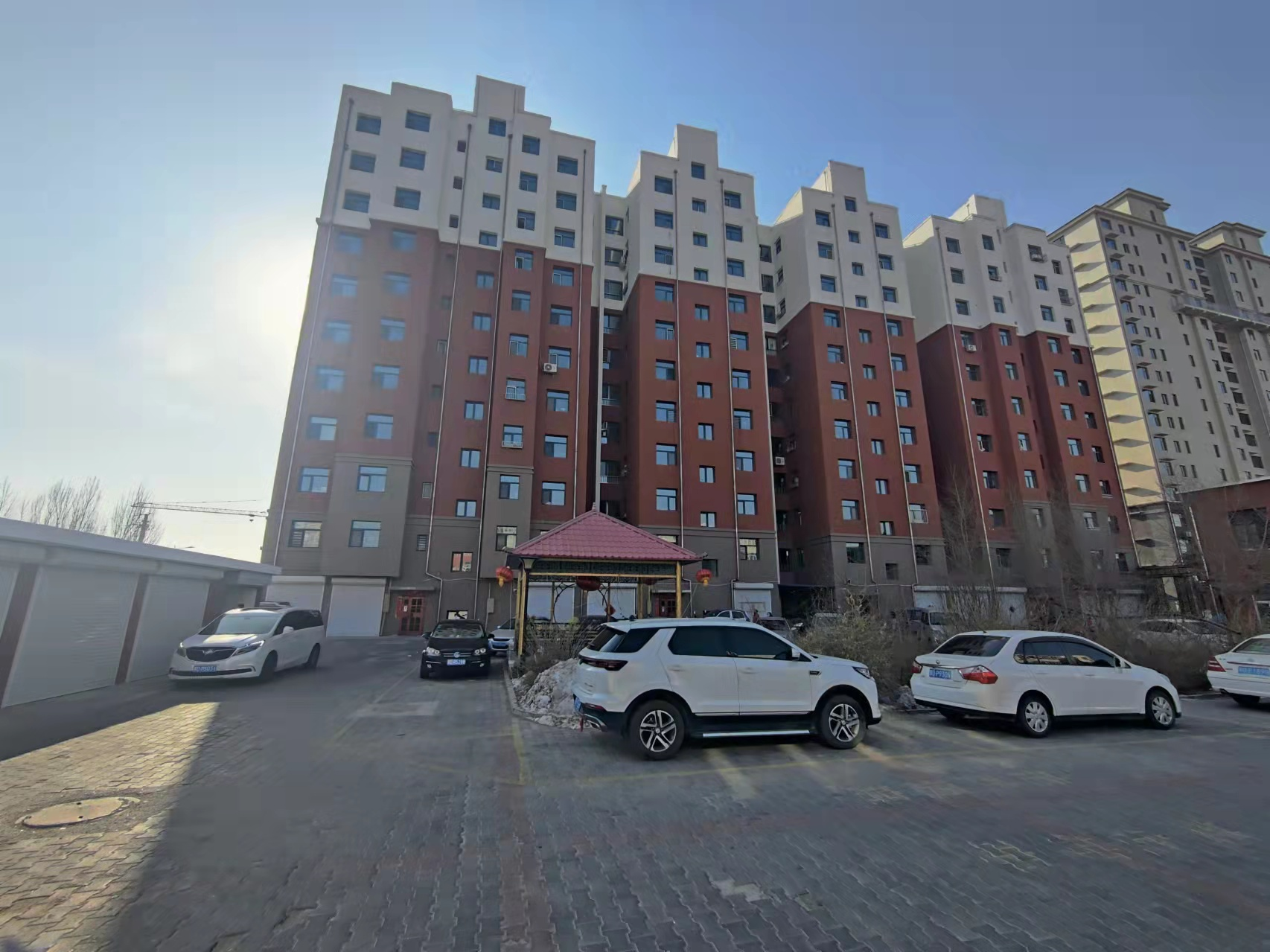内蒙古赤峰市天山镇丽水欣居4#楼-1-202房产