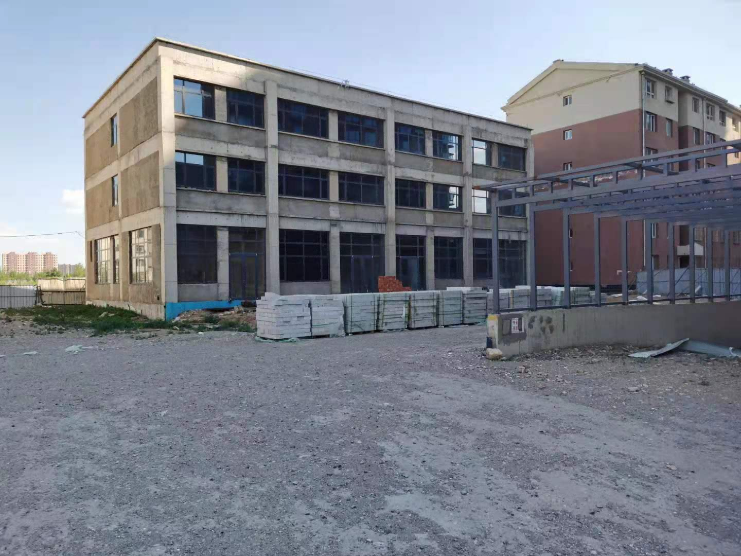 内蒙古呼市回民区光明城C地块商业楼房产